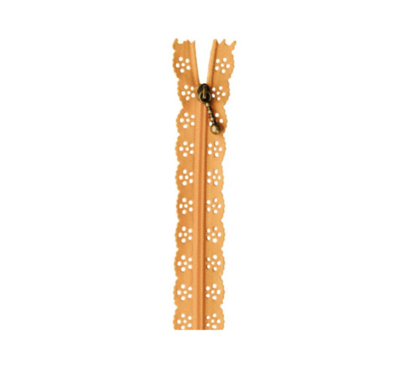 Kimberbell 14" Lace Zipper: Apricot