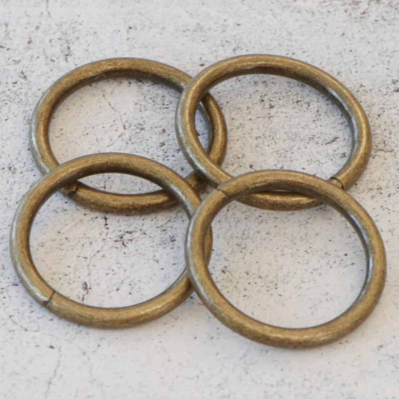 Sallie Tomato 1-1/2" O-Rings (Antique)