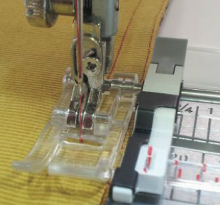 Janome 9mm Sliding Guide Foot