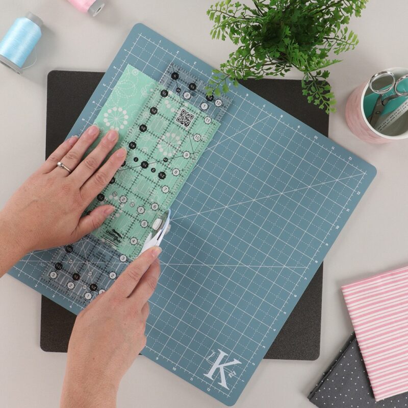 Kimberbell Rotating Cutting Mat - 14" x 14" Dusty Blue - Image 5